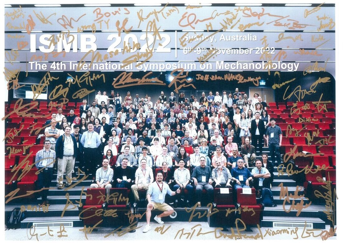 ISMB 2022 group photo, Sydney